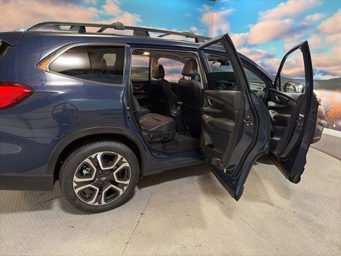 Used 2023 Subaru Ascent Limited w/ Technology Package AWD/4WD image 47