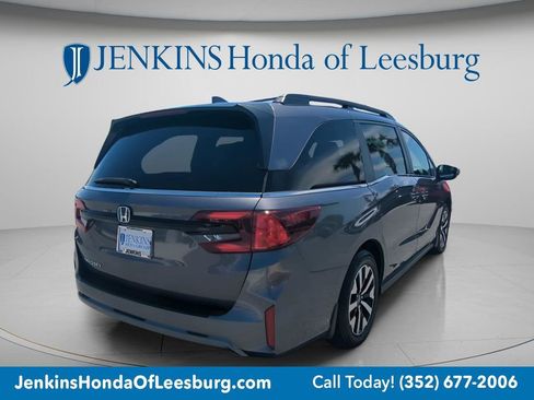 Certified 2025 Honda Odyssey EX-L image 3