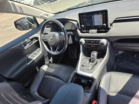Used 2019 Toyota RAV4 Limited AWD/4WD image 12