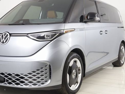 Used 2025 Volkswagen ID. Buzz Pro S image 65