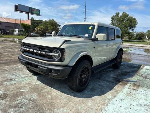 Used 2025 Ford Bronco Outer Banks AWD/4WD image 7