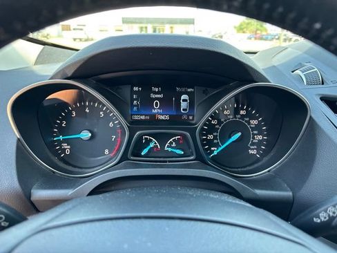 Used 2018 Ford Escape SEL FWD image 15