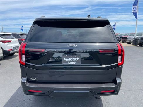 Used 2025 Ford Expedition Platinum w/ Stealth Appearance Package AWD/4WD image 39