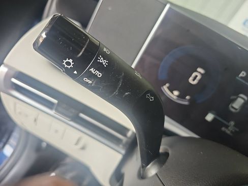 Certified 2025 Hyundai Tucson SE FWD image 25
