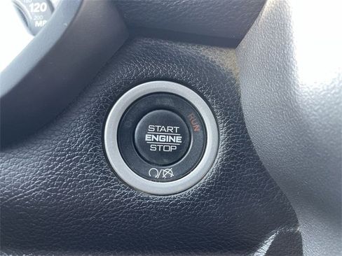 Used 2021 RAM 2500 Laramie w/ Night Edition image 17