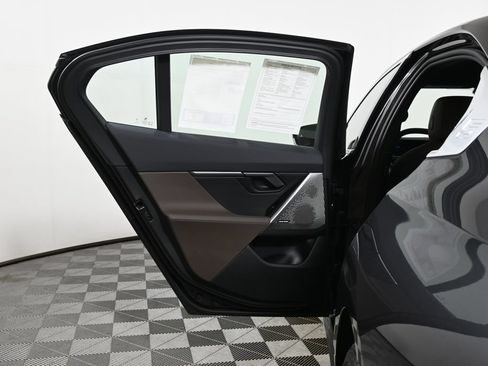Used 2026 BMW 530i xDrive AWD/4WD image 31