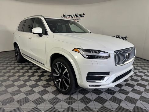 Used 2024 Volvo XC90 B5 Plus AWD/4WD image 6