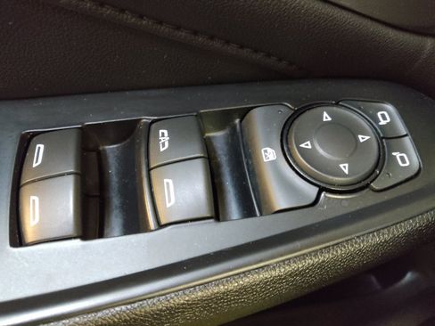 Used 2022 Chevrolet Traverse LT w/ LPO, Floor Liner Package AWD/4WD image 27