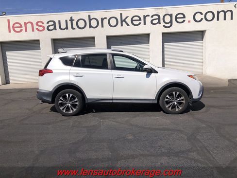 Used 2015 Toyota RAV4 Limited image 1