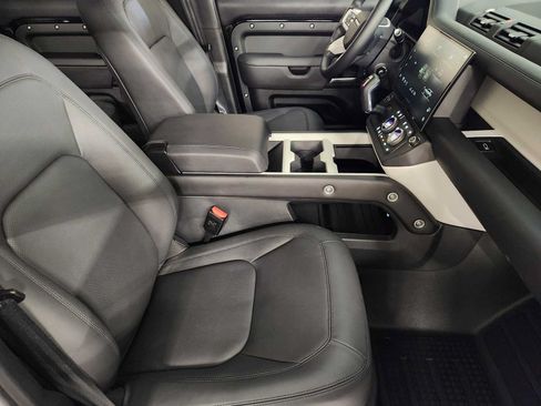 Used 2026 Land Rover Defender 130 S AWD/4WD image 3