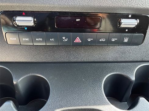 Used 2024 Mercedes-Benz Sprinter 2500 image 18