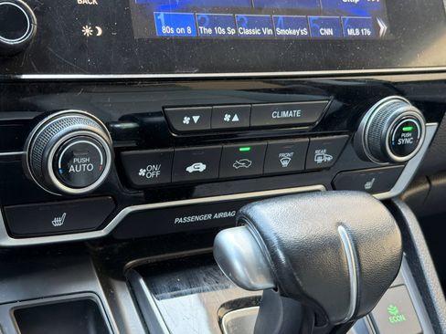 Used 2019 Honda CR-V Touring image 21