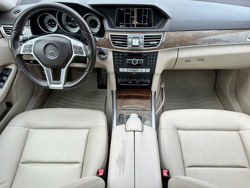 Used 2014 Mercedes-Benz E 350 4MATIC Sedan image 21