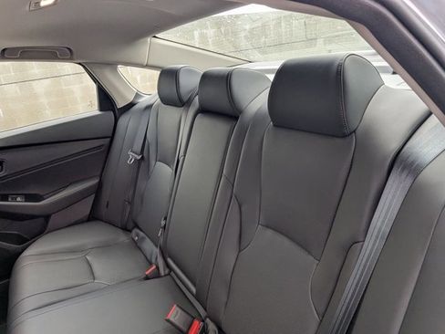 Used 2025 Honda Accord Touring image 17