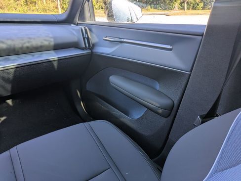 New 2026 Volvo EX30 Plus w/ Protection Package Premier image 20