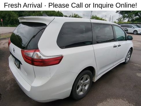 Used 2020 Toyota Sienna L FWD image 4