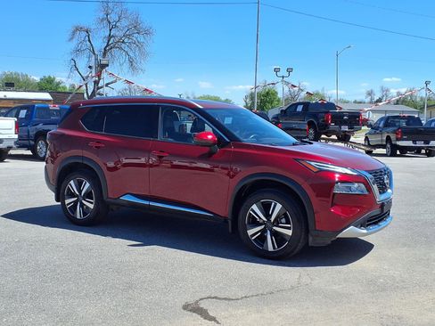 Used 2022 Nissan Rogue Platinum w/ Head-Up Display Package FWD image 24