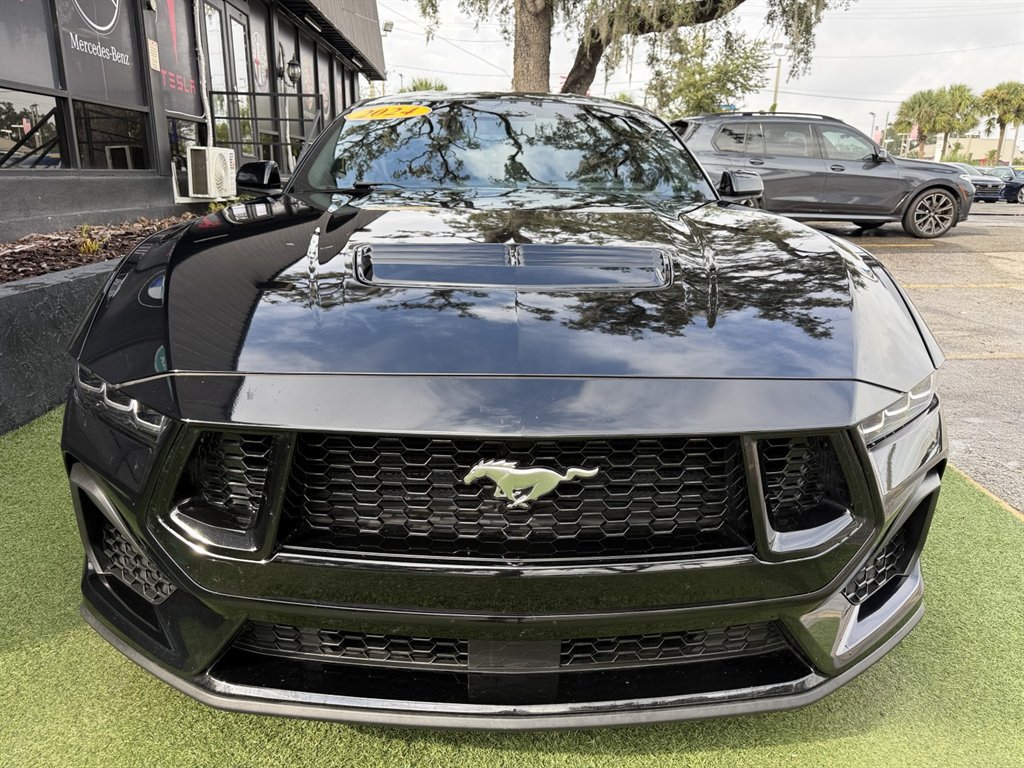 Used 2024 Ford Mustang GT RWD image 2