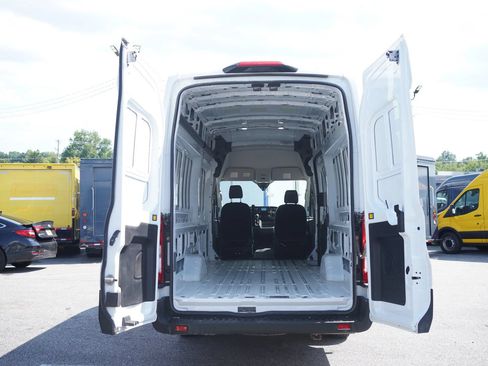 Used 2025 Ford Transit 250 148 High Roof Extended RWD image 10