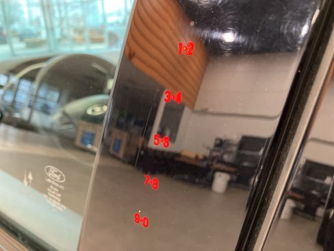 Used 2020 Ford Escape SEL image 10