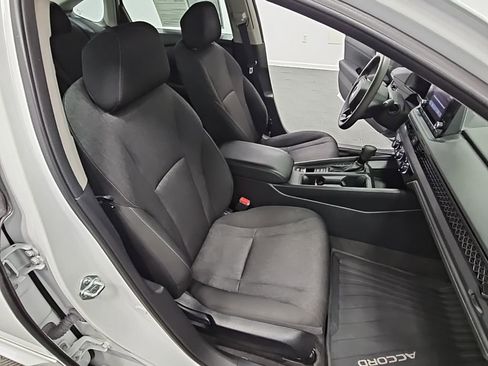 Used 2023 Honda Accord LX image 34
