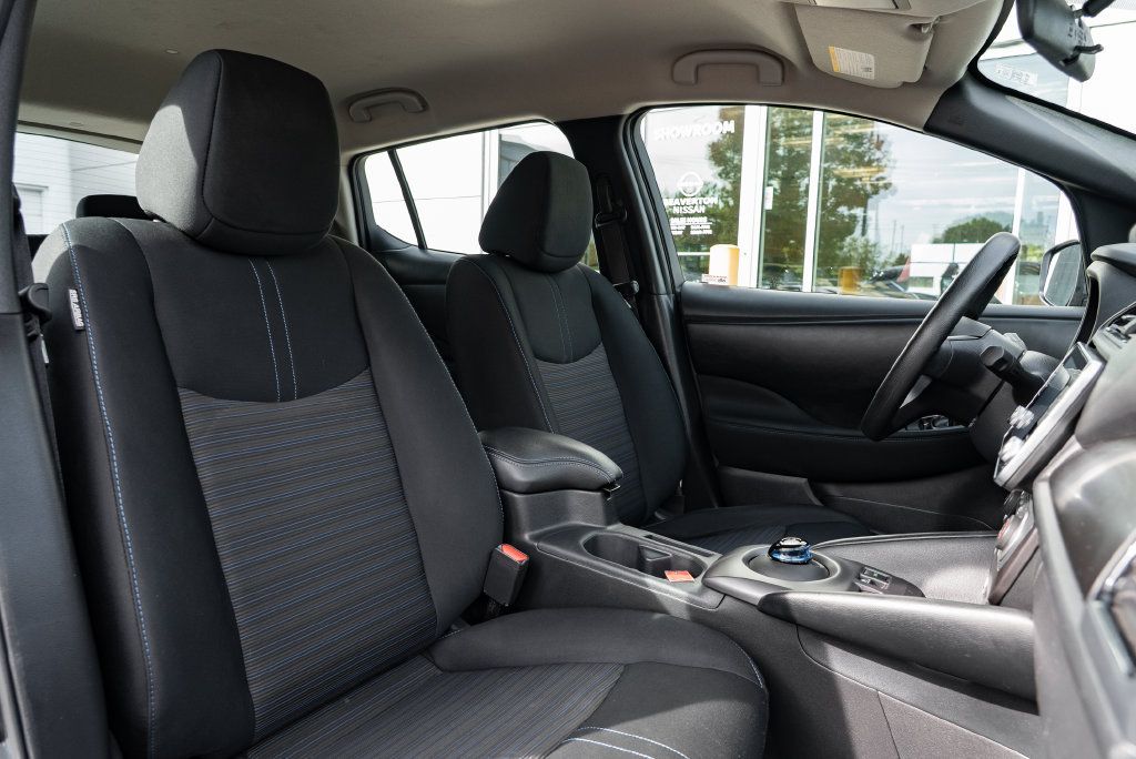 Used 2025 Nissan Leaf S FWD image 27