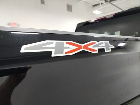 Used 2022 Chevrolet Silverado 1500 LT image 14