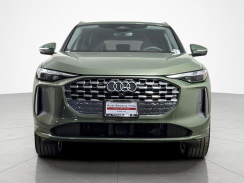 Used 2025 Audi Q5 Premium w/ Convenience Package AWD/4WD image 8