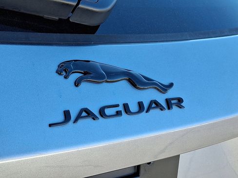 Used 2026 Jaguar F-PACE R-Dynamic S image 29
