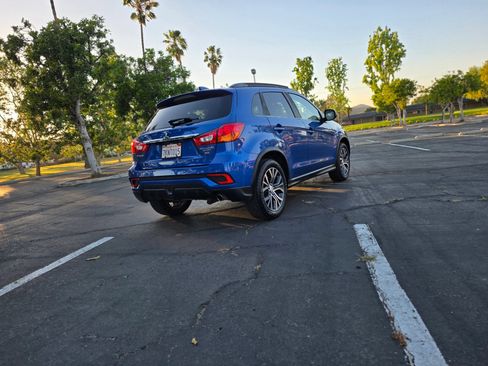 Used 2018 Mitsubishi Outlander Sport SEL FWD image 12