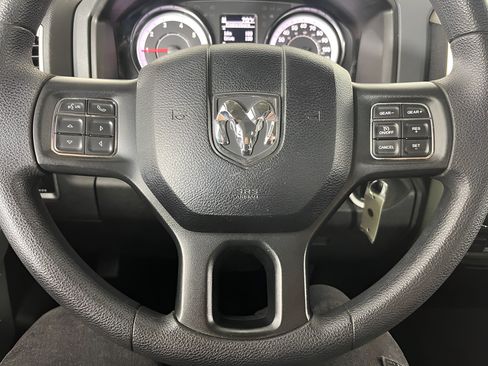 Used 2019 RAM 1500 Classic SLT AWD/4WD image 21
