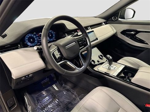 Used 2023 Land Rover Range Rover Evoque SE image 9