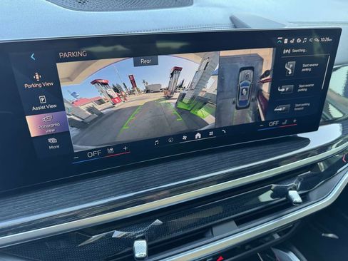 Used 2024 BMW X6 xDrive40i w/ Premium Package image 29