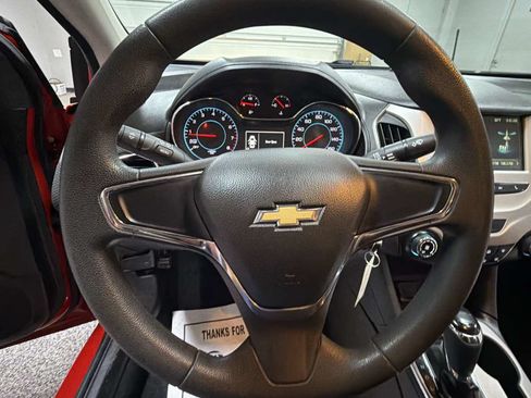 Used 2016 Chevrolet Cruze LS FWD image 15