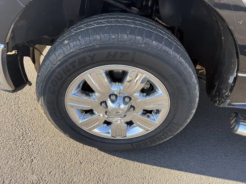 Used 2011 Ford F150 XLT w/ XLT Chrome Pkg image 5