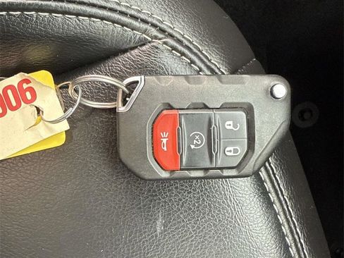 Used 2021 Jeep Wrangler Unlimited Sahara w/ Cold Weather Group image 33