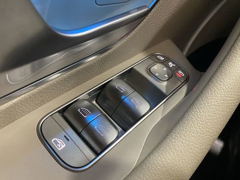 Used 2020 Mercedes-Benz GLS 450 4MATIC image 9