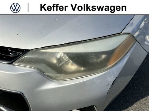 Used 2015 Toyota Corolla S w/ Driver Convenience Package FWD image 9