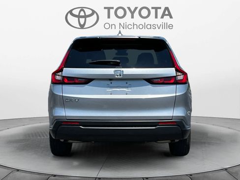 Used 2025 Honda CR-V EX image 5