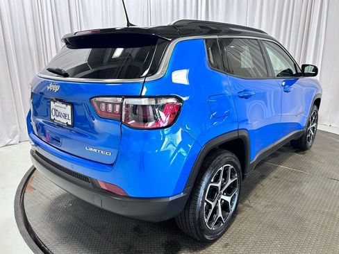 Used 2025 Jeep Compass Limited AWD/4WD image 27