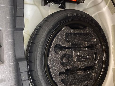 Used 2021 Nissan Sentra SR image 29