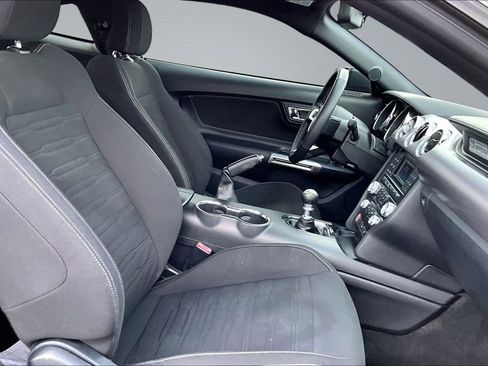 Used 2015 Ford Mustang GT RWD image 7