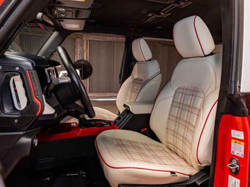 Used 2024 Ford Bronco Heritage Edition image 20