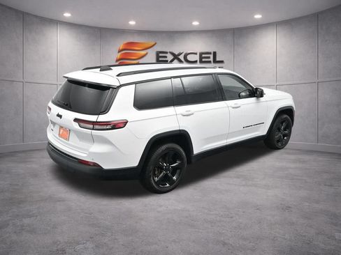 Used 2023 Jeep Grand Cherokee L Laredo AWD/4WD image 54