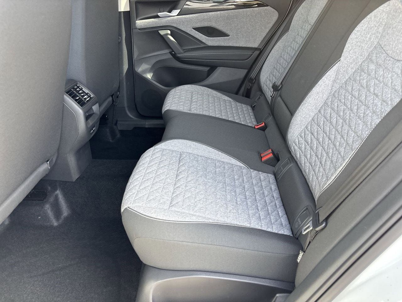 New 2026 Volkswagen Tiguan S AWD/4WD image 13