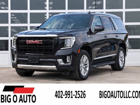 Used 2023 GMC Yukon SLT AWD/4WD image 3