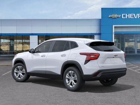 New 2026 Chevrolet Trax LS FWD image 3