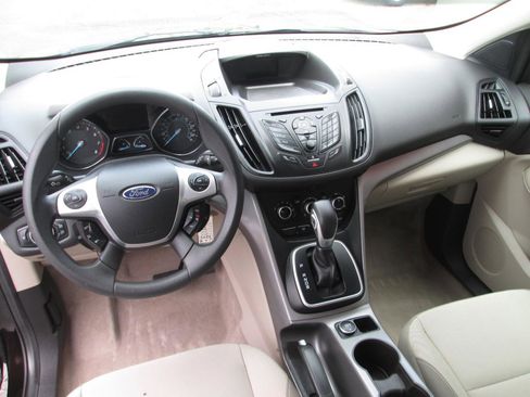 Used 2013 Ford Escape SE FWD image 21