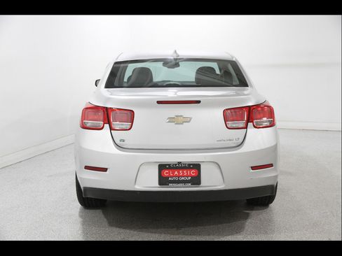 Used 2016 Chevrolet Malibu LT w/ Power Convenience Package image 17