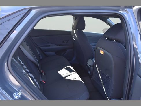 New 2026 Hyundai Elantra SEL Sport FWD image 14